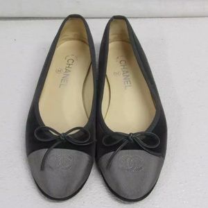 Chanel Women's 39 US9 Velvet Ballerina Flat Grey